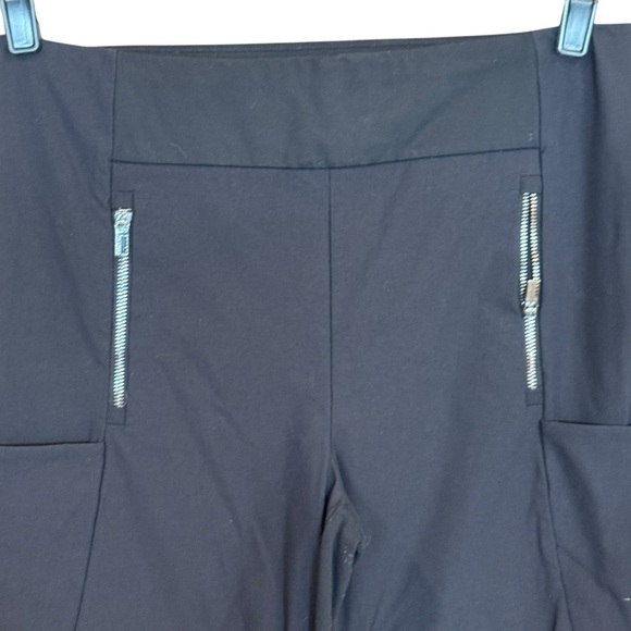 Black Athleta Headlands High-Waisted Pants with Zipper Pockets - Picture 3 of 5